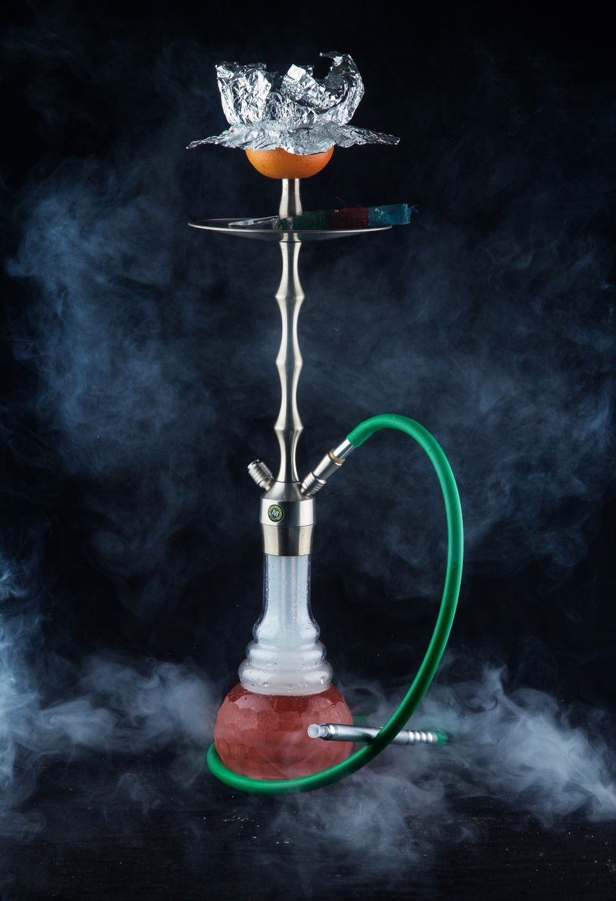 Narguilé sofisticado em ambiente elegante